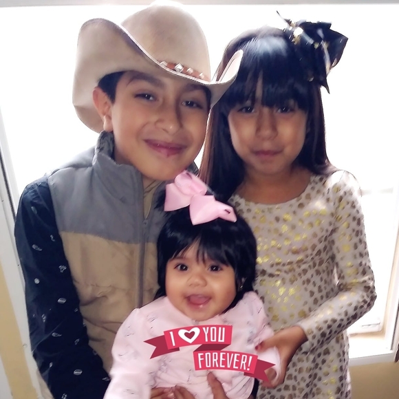 Meet your Posher, Carla - Picture 1 of 1